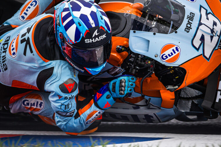 shark aeron gp motogp 2025 (3)