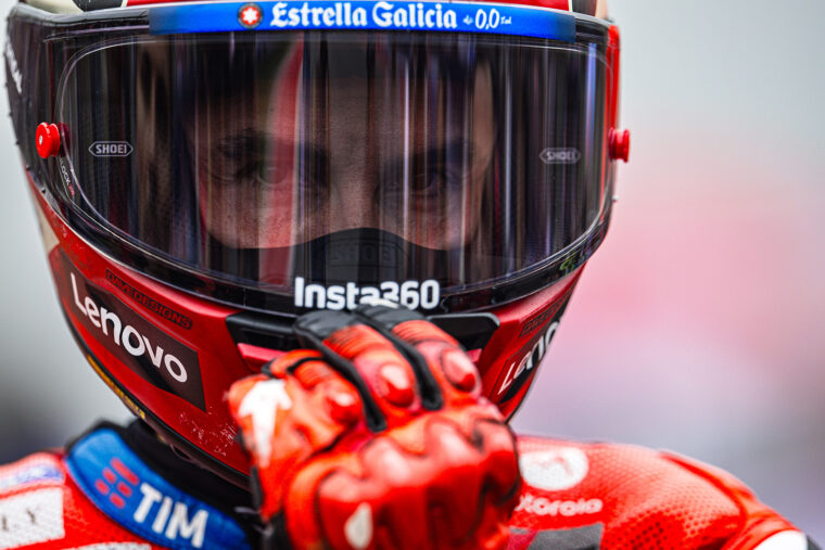 shoei-x-spr-pro-motogp-2025 (8)