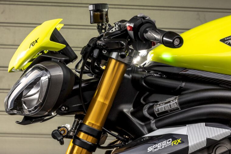 triumph-speed-triple-1200-rx-2025-29