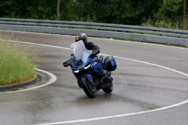 BMW R 1300 RT 2025 prueba opinion lluvia 13
