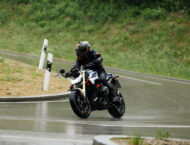 Prueba BMW R 1300 R 2025, de roadster a dragster 11 BMW R 1300 r 2025 prueba opinion lluvia 1