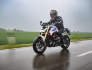 Prueba BMW R 1300 R 2025, de roadster a dragster 28 BMW R 1300 r 2025 prueba opinion lluvia 18