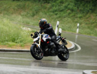 Prueba BMW R 1300 R 2025, de roadster a dragster 12 BMW R 1300 r 2025 prueba opinion lluvia 2