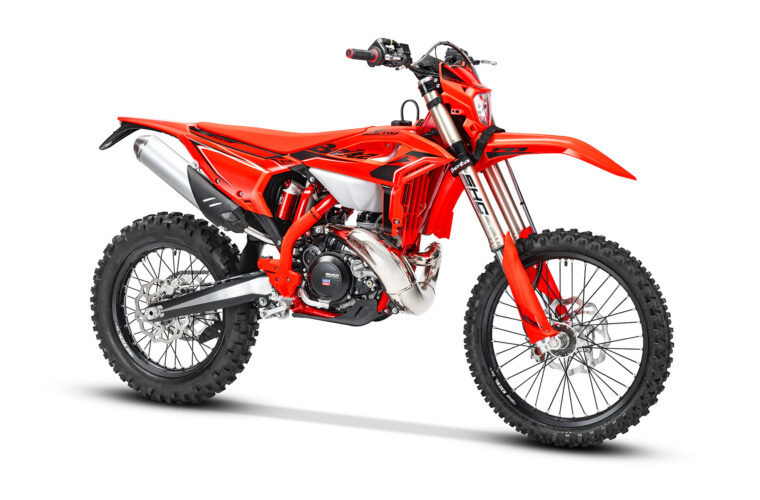 Beta RR X-Pro 300 2026 31 Beta RR X Pro 300 2026 estudio2