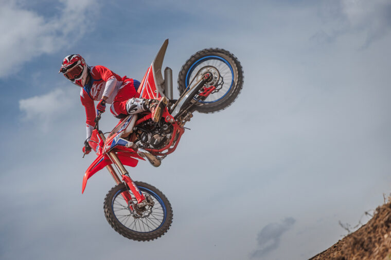 Beta-RX-250-350-2T-2026-accion16