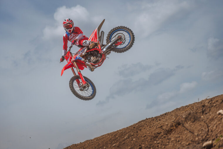 Beta-RX-250-350-2T-2026-accion4