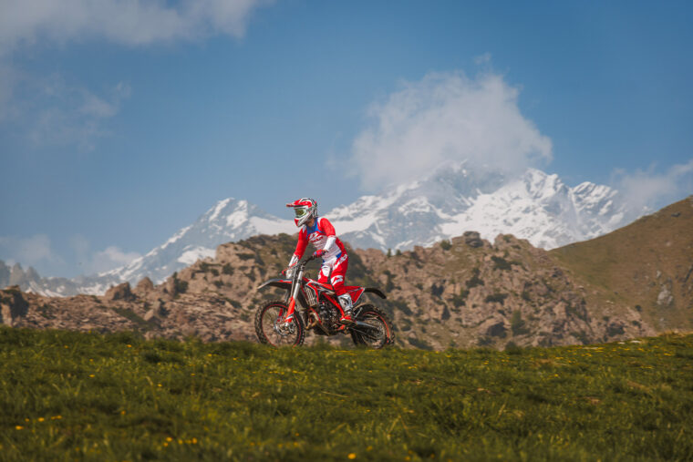 Beta-Xtrainer-250-300-2026-accion10