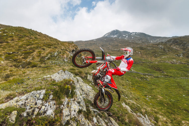 Beta-Xtrainer-250-300-2026-accion11