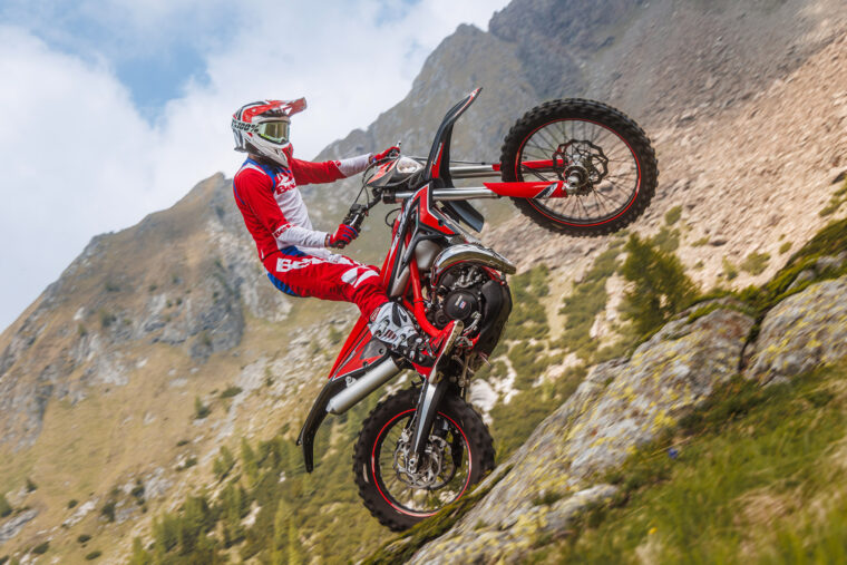 Beta-Xtrainer-250-300-2026-accion13