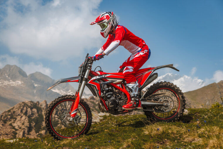 Beta-Xtrainer-250-300-2026-accion7