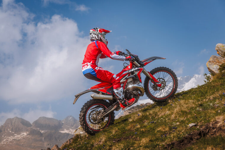 Beta-Xtrainer-250-300-2026-accion8