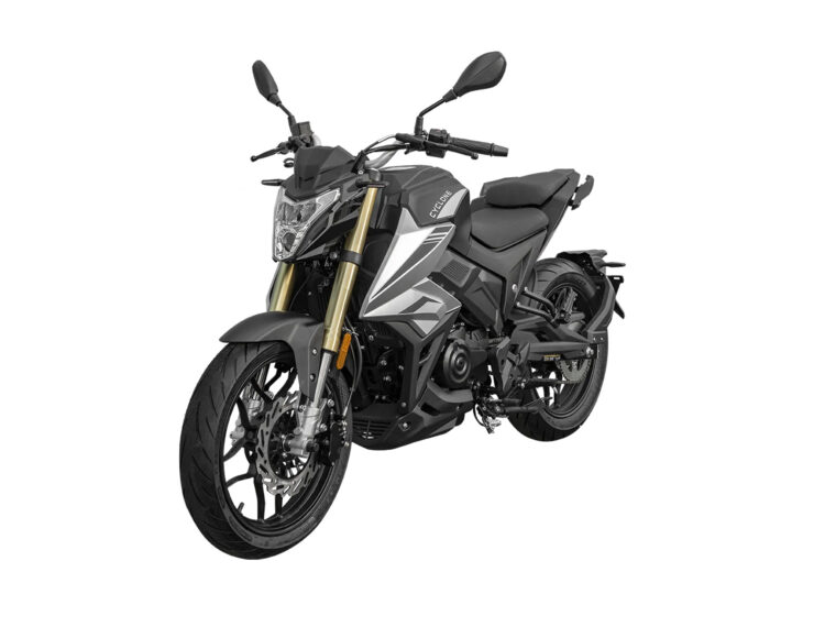 Cyclone-Battlo-125-2025-estudio-gris1