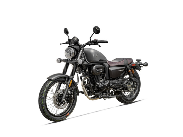 Cyclone-RA2-125-2025-estudio-gris7