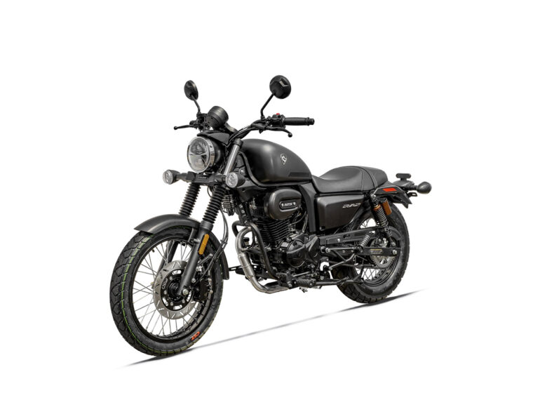 Cyclone-RA2-125-2025-estudio-negro6