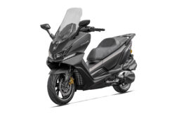 ¡Se siente el miedo! Cyclone anuncia una segunda oleada de seis novedades 13 Cyclone RT3S 300 2025 estudio negro6