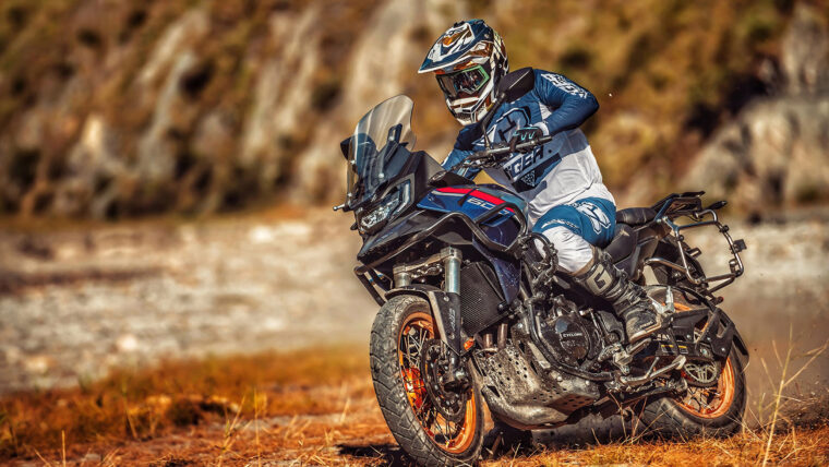 Cyclone-RX600-2025-accion1