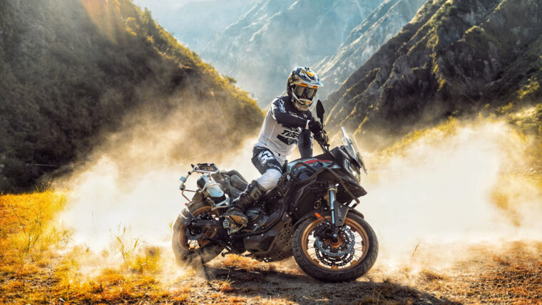 Cyclone-RX600-2025-accion2