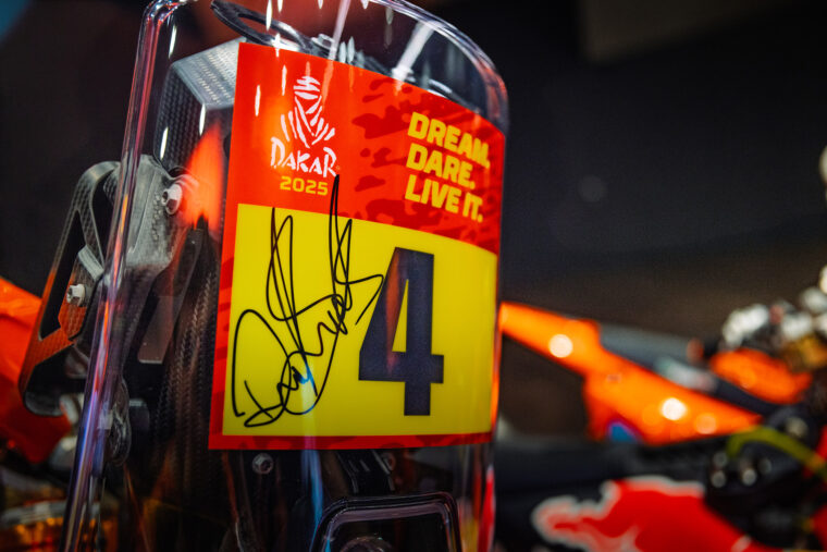 KTM-450-Rally-Replica-2026-Daniel-Sanders-Edition11