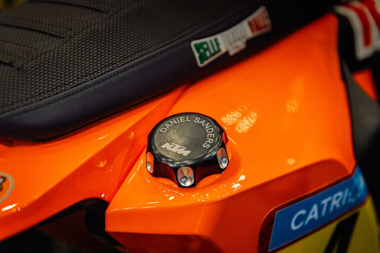 KTM-450-Rally-Replica-2026-Daniel-Sanders-Edition5