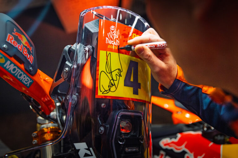 KTM-450-Rally-Replica-2026-Daniel-Sanders-Edition9