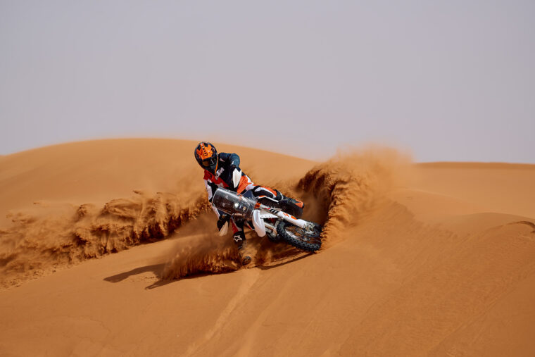 KTM-450-Rally-Replica-2026-accion21