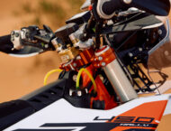 KTM 450 Rally Replica 2026 58 KTM 450 Rally Replica 2026 detalles11