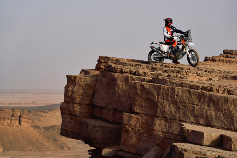 KTM-450-Rally-Replica-2026-estaticas19