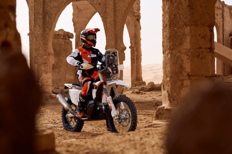 KTM-450-Rally-Replica-2026-estaticas4