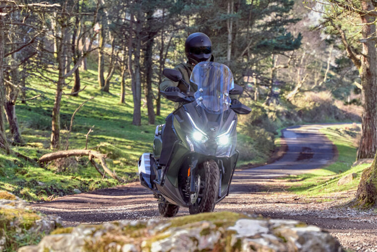 KYMCO DTX 350 2025 accion19