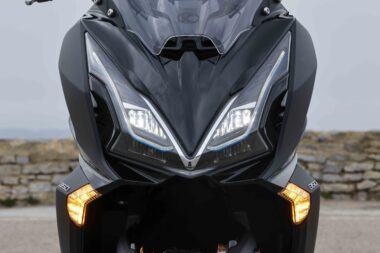 KYMCO Super Dink GT 350 2025 detalles19