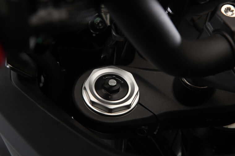 QJ-SRT-900S-2025-detalles13