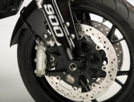 QJ SRT 900S 2025 detalles14