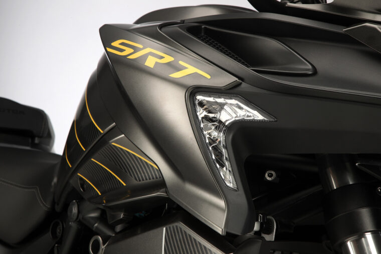 QJ-SRT-900S-2025-detalles19