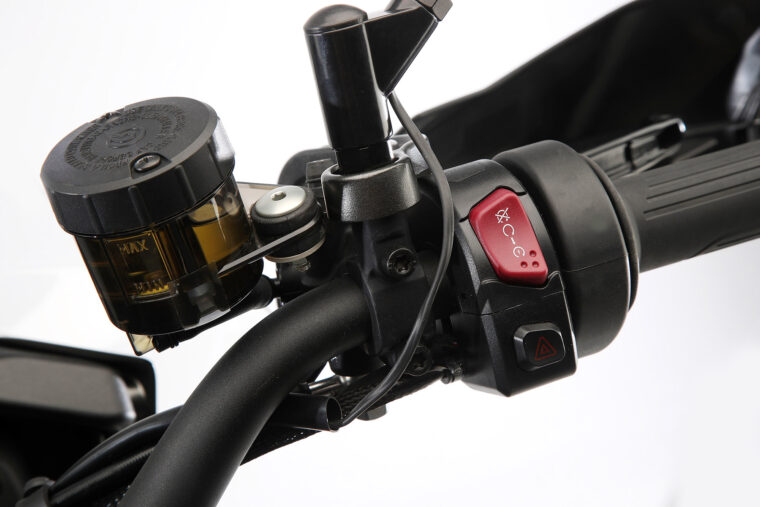 QJ-SRT-900S-2025-detalles9