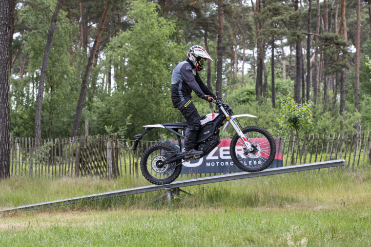 Zero-X-Line-XE-2025-Prueba-41