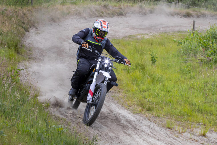 Zero-X-Line-XE-2025-Prueba-55