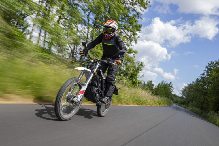 Zero X Line XE 2025 Prueba 79