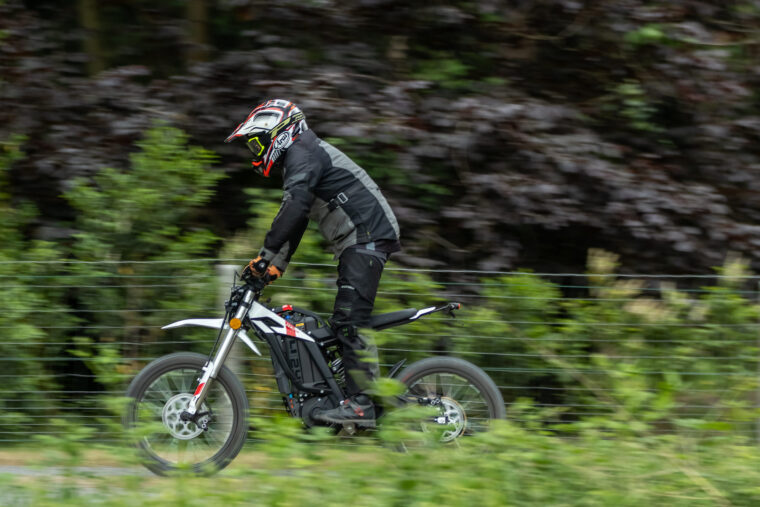 Zero X Line XE 2025 Prueba 90