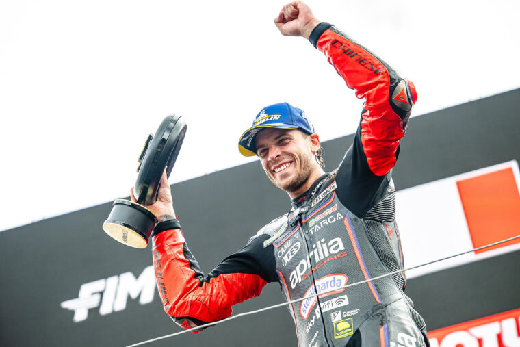 marco-bezzecchi-motogp-assen-podio (4)