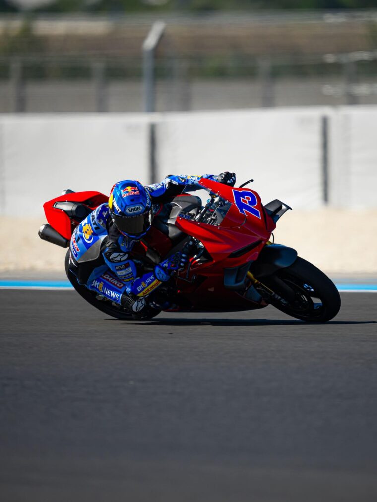Alex-Marquez-Balaton-Ducati-Panigale-V4-4