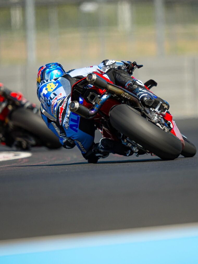 Alex-Marquez-Balaton-Ducati-Panigale-V4-5