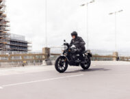 BSA Bantam 350 2025 accion