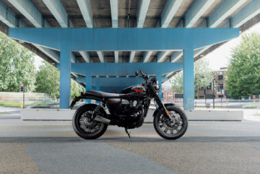 BSA Bantam 350 2025 estaticas2