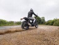 BSA Scrambler 650 2025 accion2