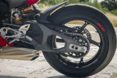 Ducati Panigale V4 S 2025 precio detalles 12