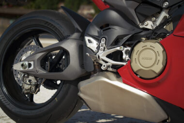 Ducati Panigale V4 S 2025 precio detalles 7