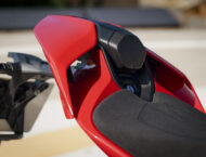 Prueba Ducati Panigale V4 S 2025, una SBK por la calle 35 Ducati Panigale V4 S 2025 precio detalles 8