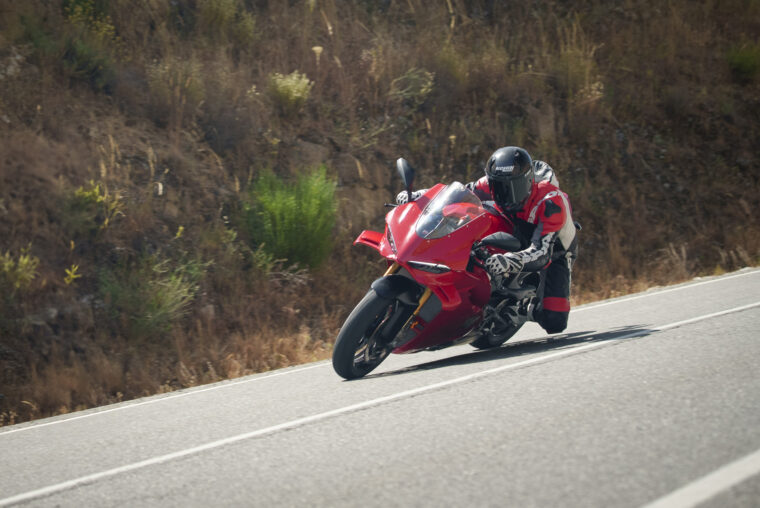 Ducati-Panigale-V4-S-2025-prueba-opinion-10