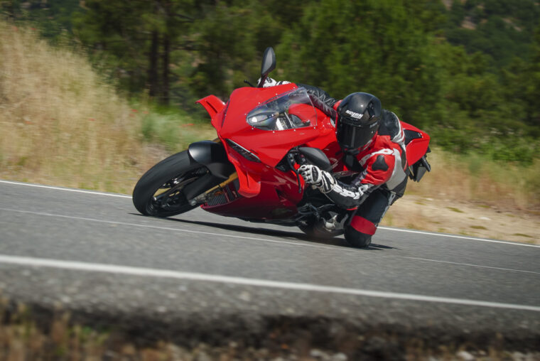 Ducati-Panigale-V4-S-2025-prueba-opinion-6