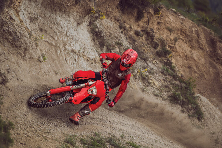 GASGAS-EC-300-2026-accion1